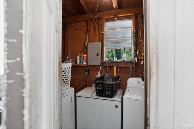 8641 Fab St, Pensacola, FL 32514
