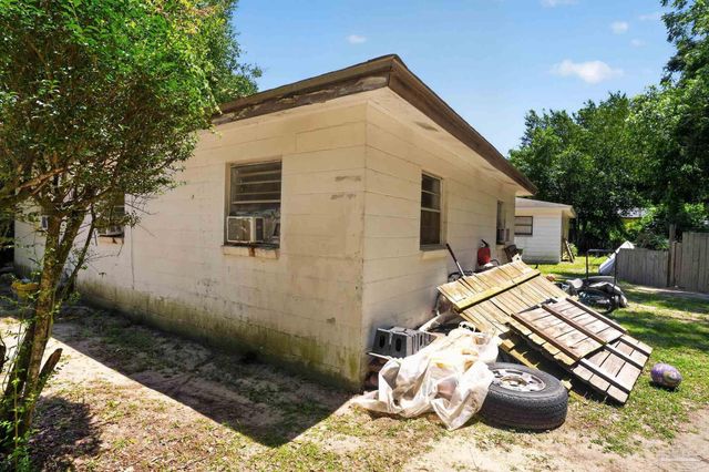 8641 Fab St, Pensacola, FL 32514