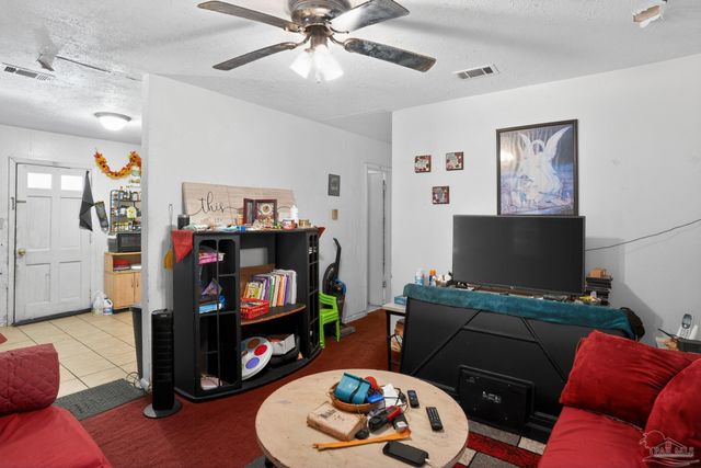 8641 Fab St, Pensacola, FL 32514