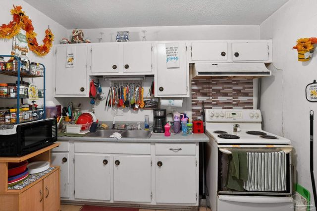 8641 Fab St, Pensacola, FL 32514