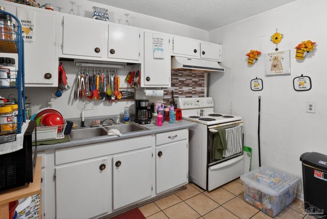8641 Fab St, Pensacola, FL 32514