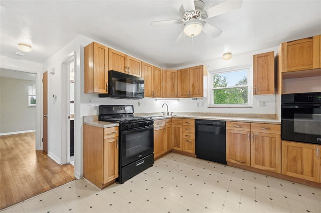 4330 Orchardview Dr, Hampton, PA 15101