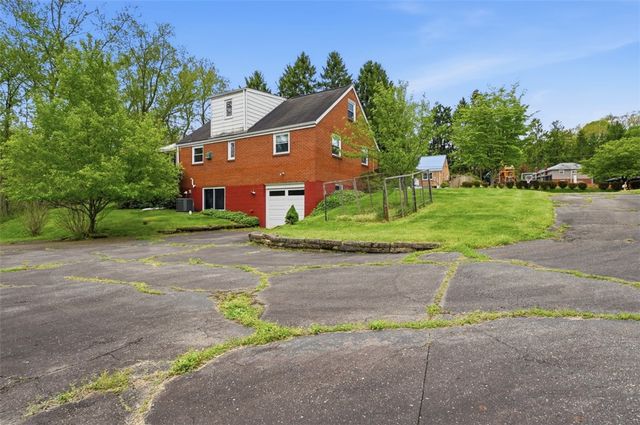 4330 Orchardview Dr, Hampton, PA 15101