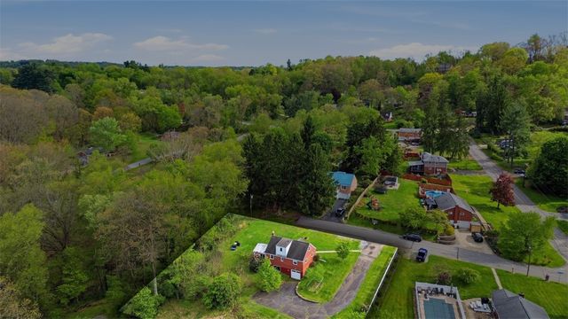 4330 Orchardview Dr, Hampton, PA 15101