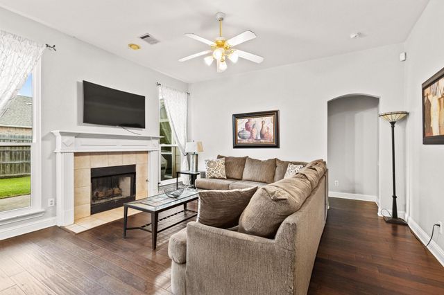 2009 Lake Fork Court, Denton, TX 76210