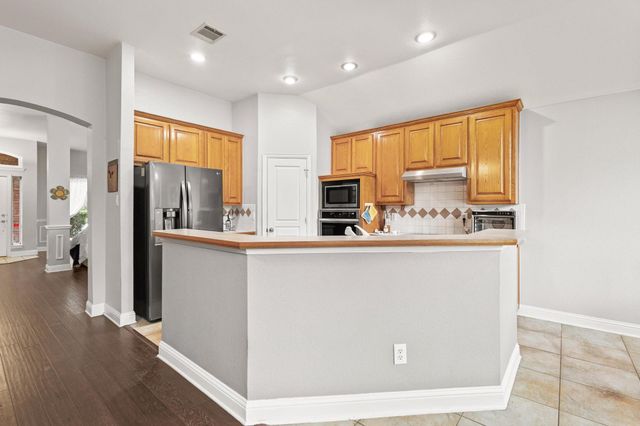 2009 Lake Fork Court, Denton, TX 76210