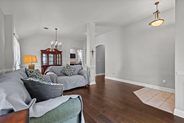 2009 Lake Fork Court, Denton, TX 76210