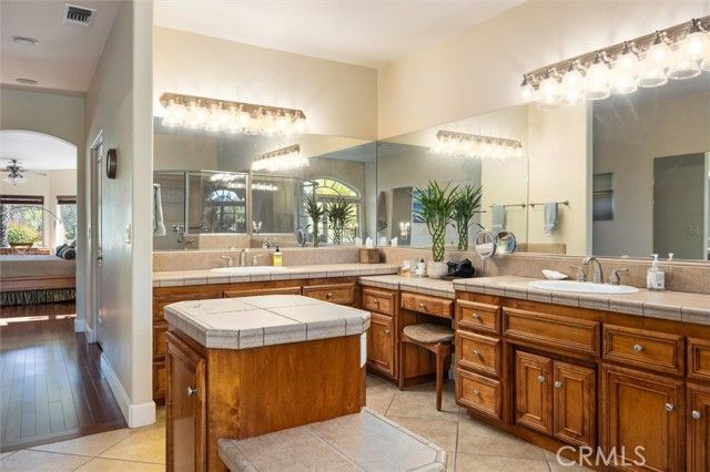 1990 Calle Los Charros, Templeton, CA 93465