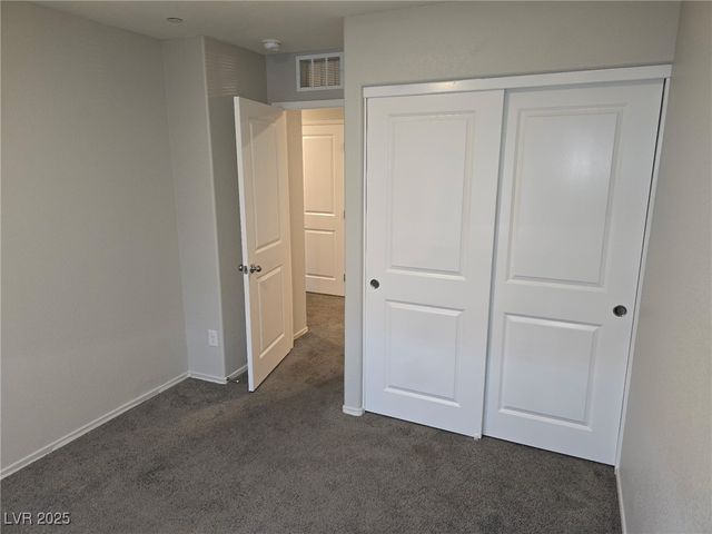 1130 Scarlet Sparrow Street, Henderson, NV 89011