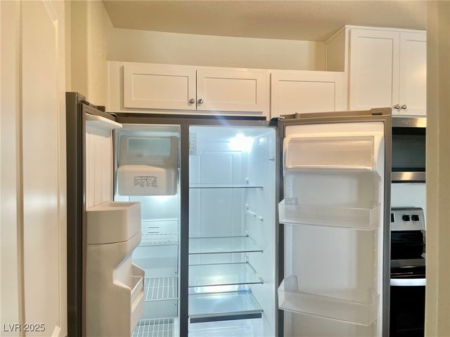 1130 Scarlet Sparrow Street, Henderson, NV 89011