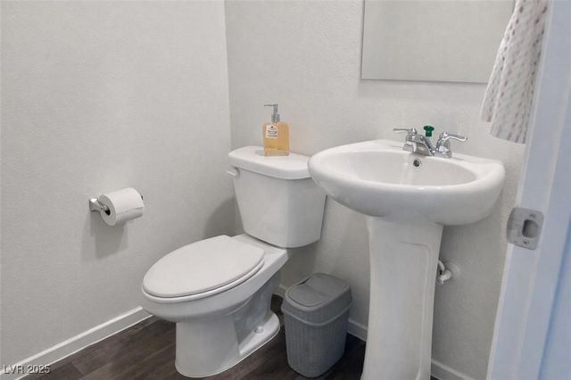 1130 Scarlet Sparrow Street, Henderson, NV 89011