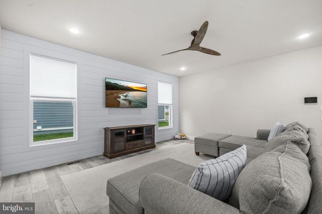 1814 RIVER HERITAGE BLVD, Dumfries, VA 22026