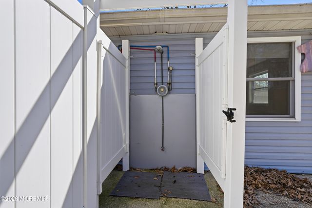 723 E Long Branch Avenue, Bayville, NJ 08721