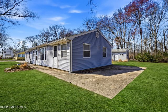 723 E Long Branch Avenue, Bayville, NJ 08721