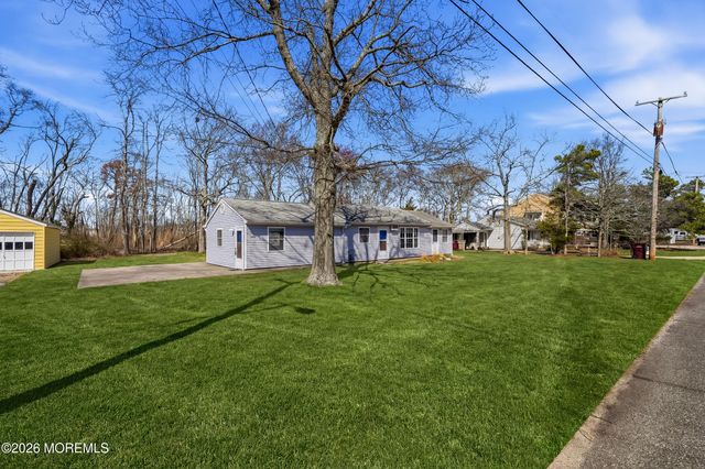 723 E Long Branch Avenue, Bayville, NJ 08721