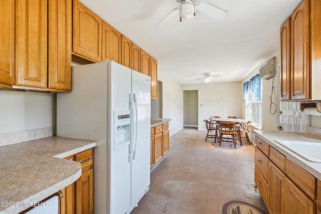 723 E Long Branch Avenue, Bayville, NJ 08721