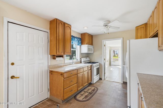 723 E Long Branch Avenue, Bayville, NJ 08721