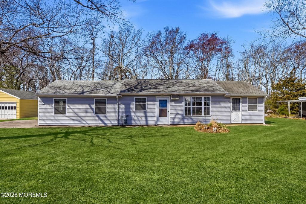 723 E Long Branch Avenue, Bayville, NJ 08721