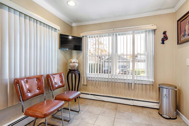 247 N Columbus Avenue, Freeport, NY 11520