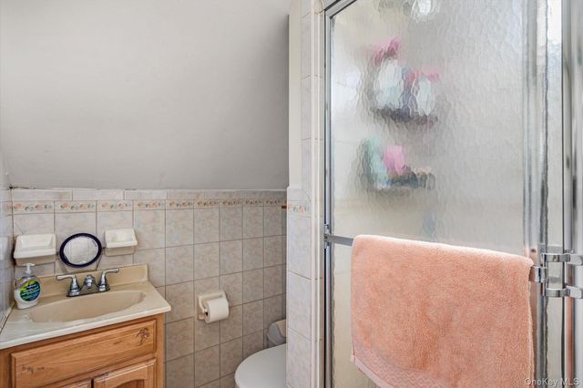 247 N Columbus Avenue, Freeport, NY 11520