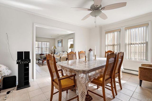 247 N Columbus Avenue, Freeport, NY 11520