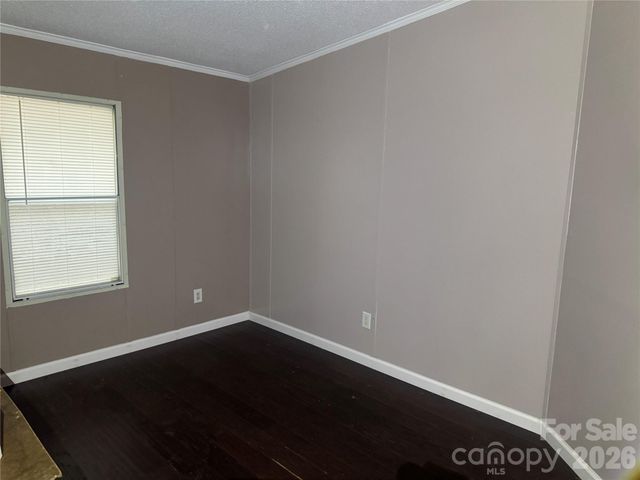 819 Milton Avenue SW, Valdese, NC 28690