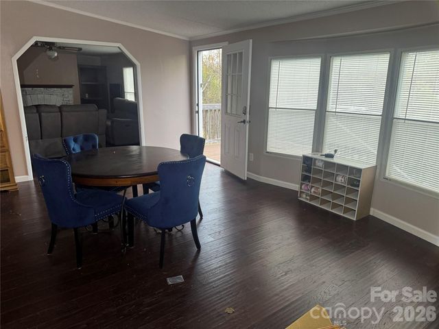 819 Milton Avenue SW, Valdese, NC 28690
