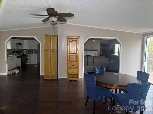 819 Milton Avenue SW, Valdese, NC 28690