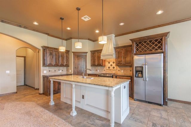 701 Lindsey Lane, Moore, OK 73160