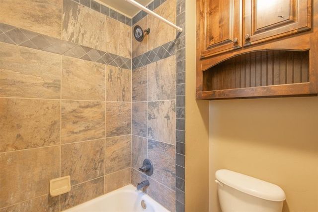 701 Lindsey Lane, Moore, OK 73160