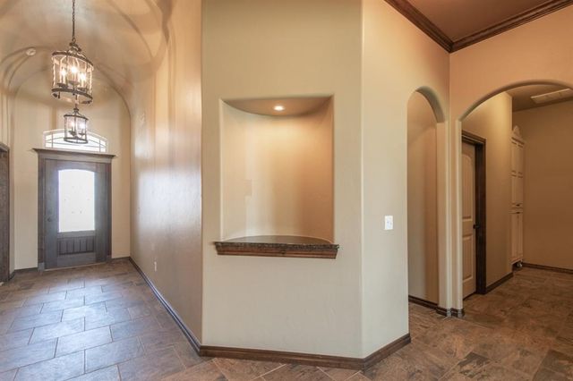 701 Lindsey Lane, Moore, OK 73160