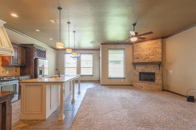701 Lindsey Lane, Moore, OK 73160