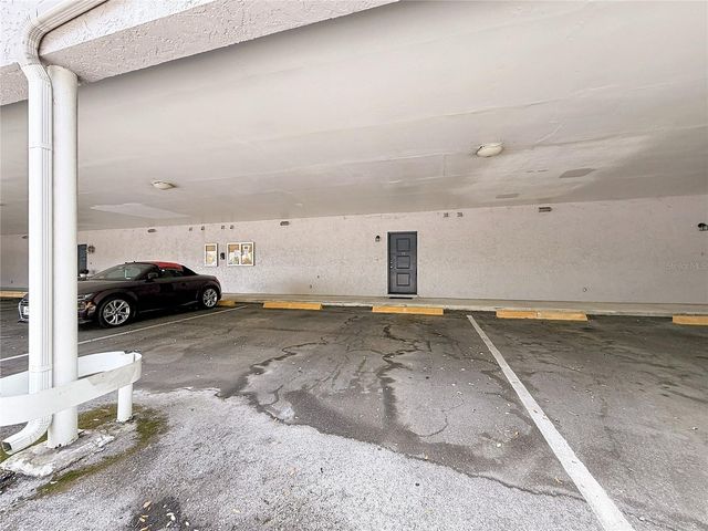 4405 W FAIR OAKS AVENUE 18, Tampa, FL 33611
