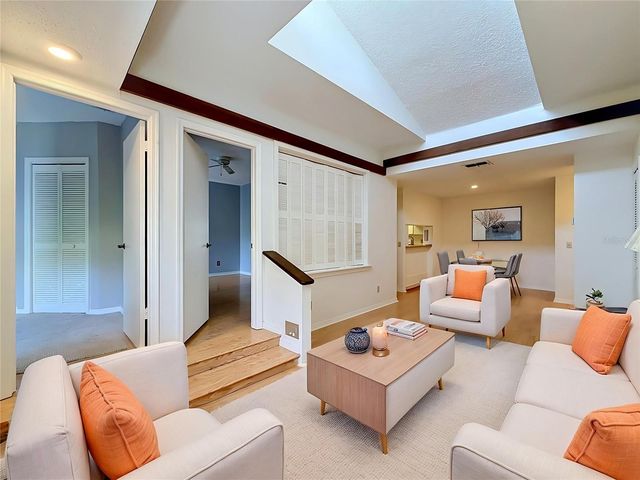 4405 W FAIR OAKS AVENUE 18, Tampa, FL 33611