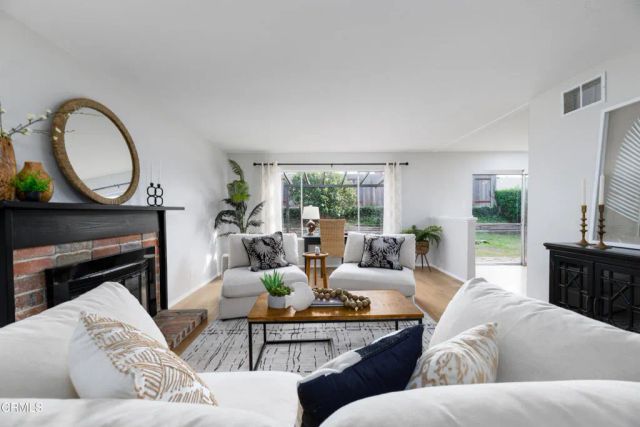 1874 Munson Street, Camarillo, CA 93010