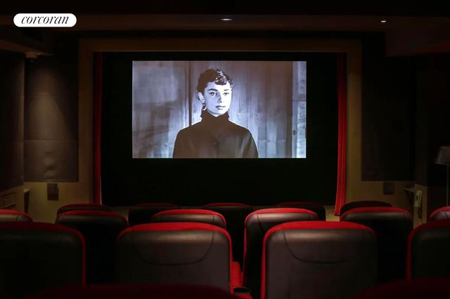 15 Broad St Apt 1606, New York City, NY 10005