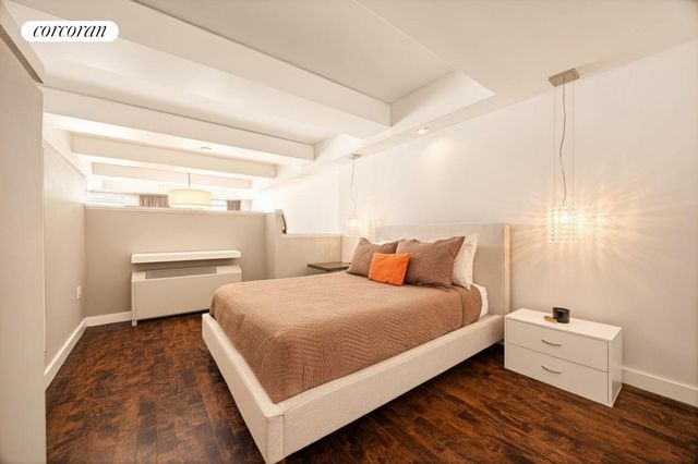 15 Broad St Apt 1606, New York City, NY 10005