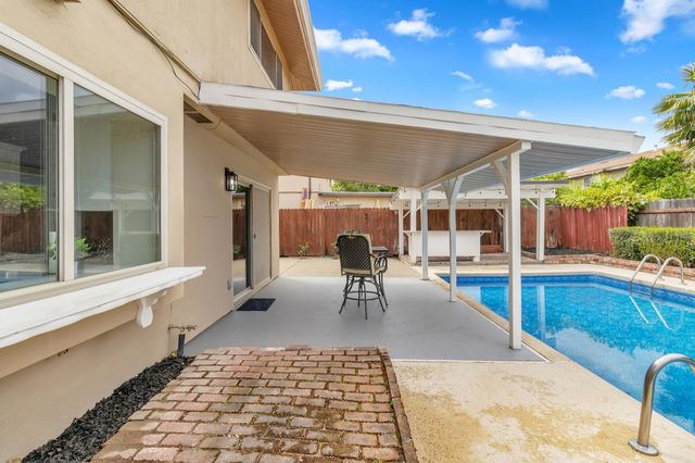 6824 Oaklawn Way, Fair Oaks, CA 95628