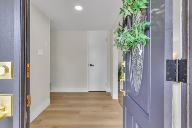 6824 Oaklawn Way, Fair Oaks, CA 95628