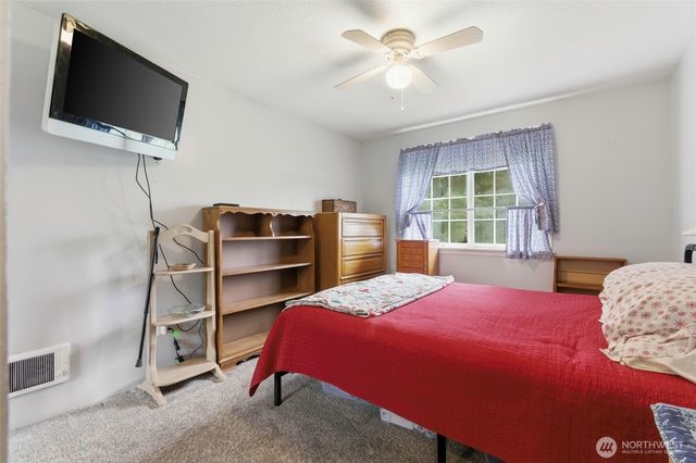 17631 Jordan Street SW, Rochester, WA 98579