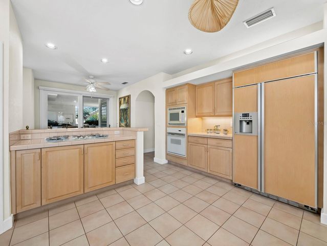 350 GULF OF MEXICO DRIVE 213, Longboat Key, FL 34228
