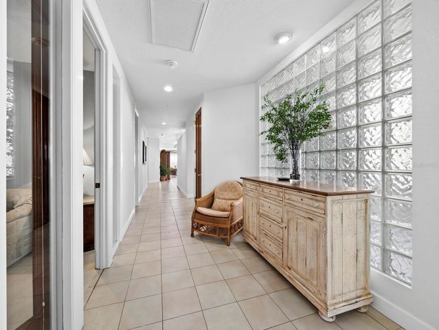 350 GULF OF MEXICO DRIVE 213, Longboat Key, FL 34228