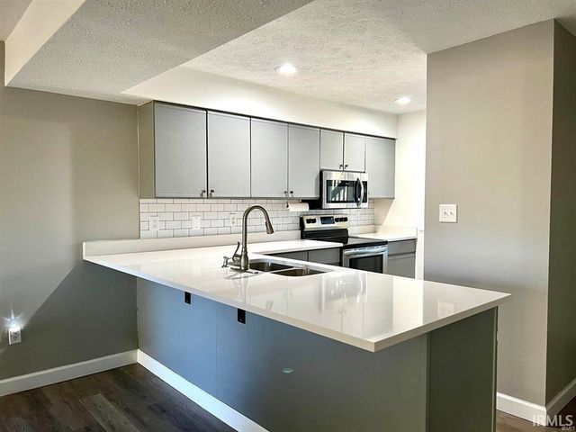 9479 S Lake Ridge Dr Unit 147A, Bloomington, IN 47401