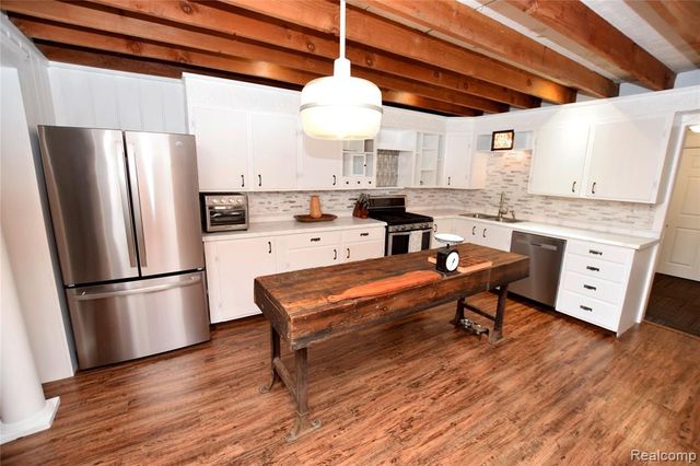 4034 W Grand Blanc Road, Swartz Creek, MI 48473