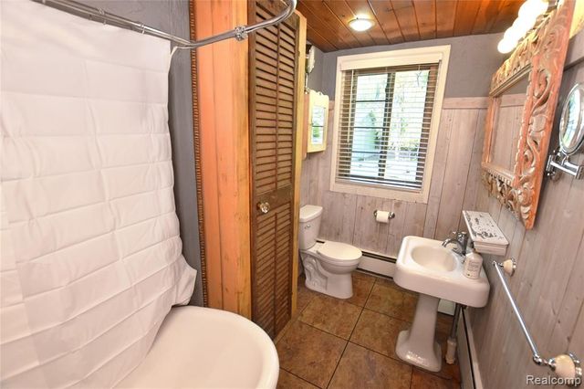 4034 W Grand Blanc Road, Swartz Creek, MI 48473