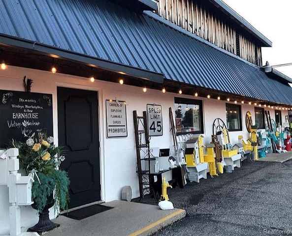 4034 W Grand Blanc Road, Swartz Creek, MI 48473