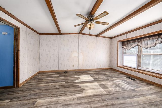 124 Gould Street, Tonganoxie, KS 66086