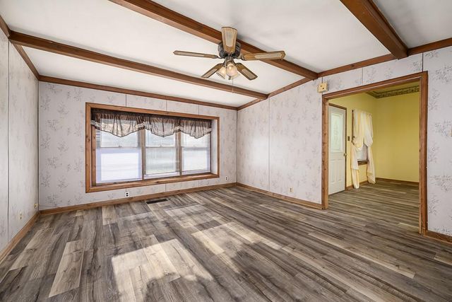 124 Gould Street, Tonganoxie, KS 66086