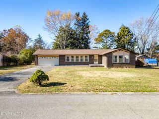 209 Debbie Rd, Knoxville, TN 37922