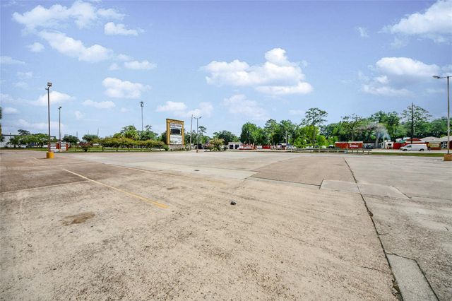 23221 Aldine Westfield Rd Road, Spring, TX 77373